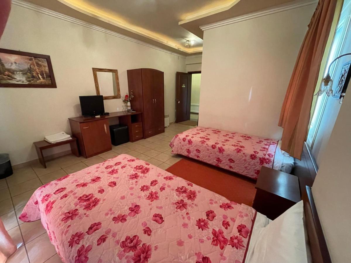 Hotel Melastron Elassona Екстериор снимка